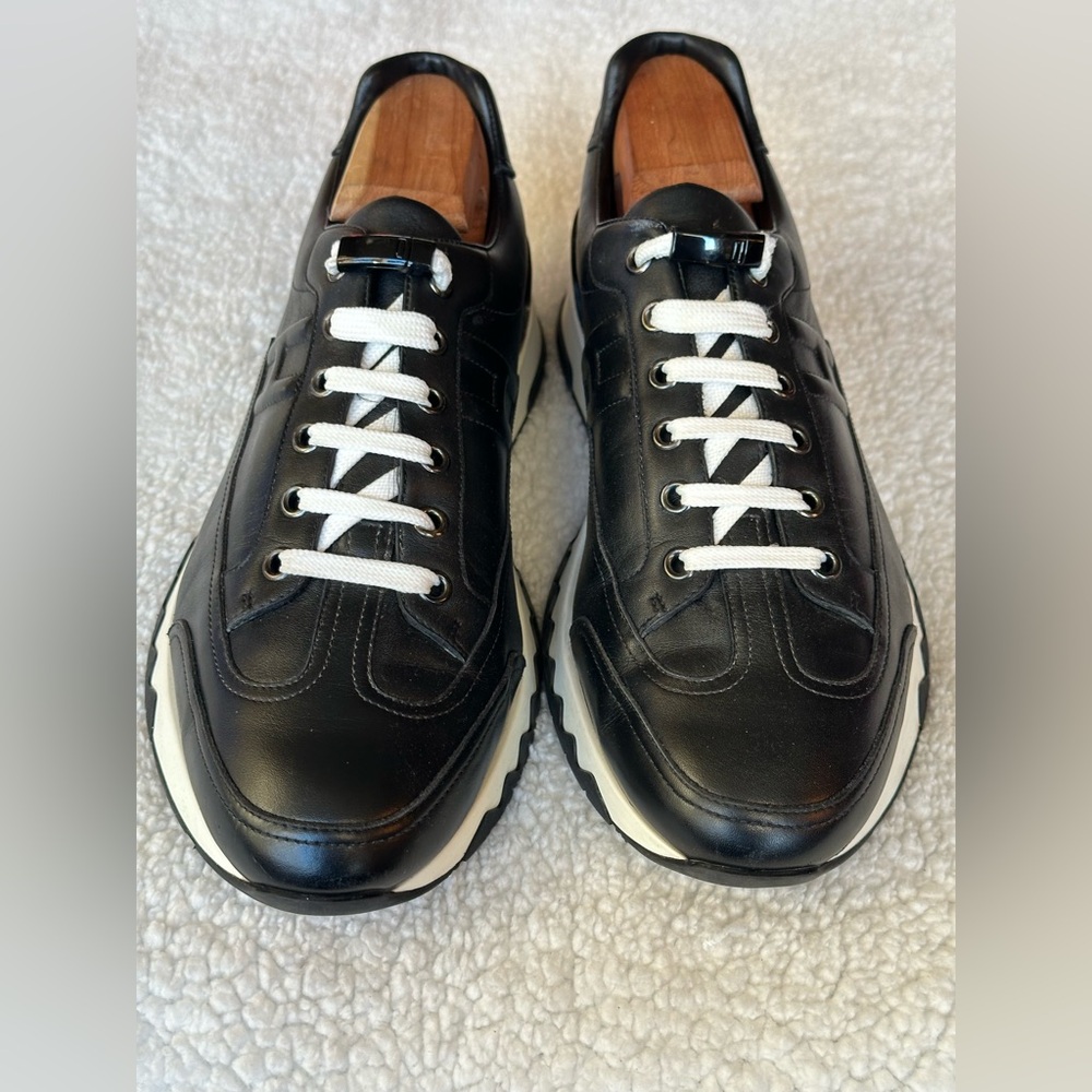 Hermes Leather Sneakers. 42